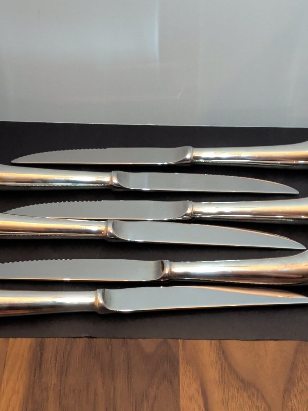 Set of 6 Vintage Silver Plated Pistol Grip Steak Knives 9 1/8" Serrated Japan HH